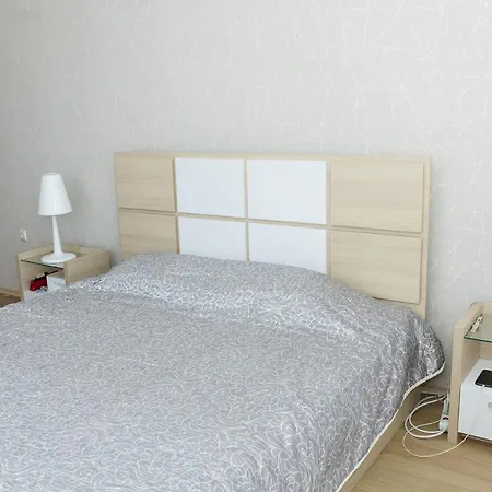 115 - Brand New 1-bd Apt. W/ Amazing Terrace * فارنا