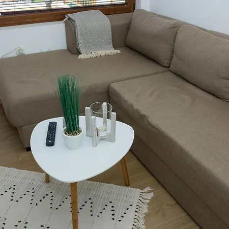 115 - Brand New 1-bd Apt. W/ Amazing Terrace شقة *