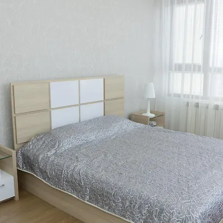 115 - Brand New 1-bd Apt. W/ Amazing Terrace فارنا