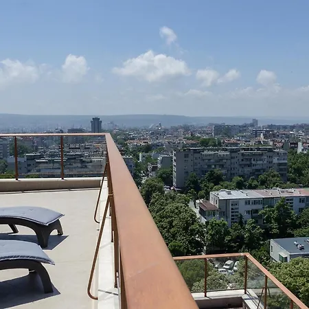 115 - Brand New 1-bd Apt. W/ Amazing Terrace فارنا