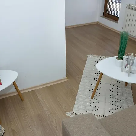 115 - Brand New 1-bd Apt. W/ Amazing Terrace * فارنا