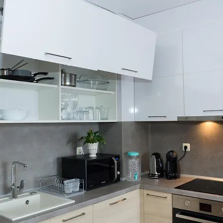 شقة 115 - Brand New 1-bd Apt. W/ Amazing Terrace *